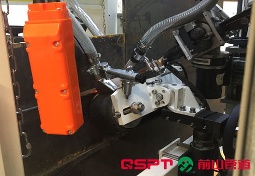 上海前山管道埃及大型儲罐自動焊機成功裝車發貨，展現中國制造硬實力